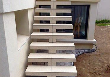 Зовнішні бетонні сходи